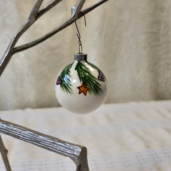 Vintage Suzi Long Hand Made, Hand Painted and Signed Porcelain XMAS Ornament - Picture 6 of 10
